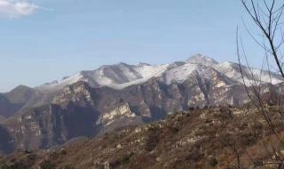 北京迎来今年首场雪